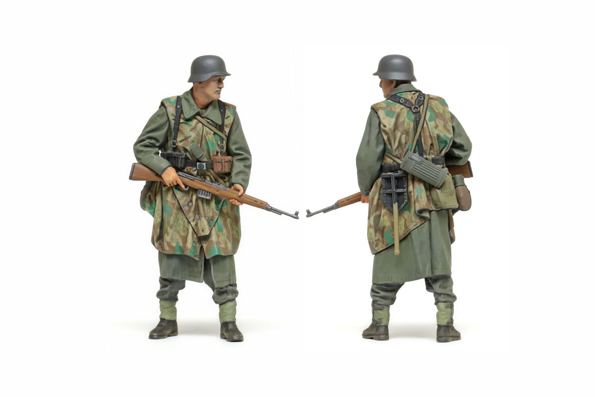 TAMIYA 1:35 Figurine Soldats Infanterie Allemande 1943-45 (Set De 5) – Kit Maquette Plastique Haute Détail – Uniforme M43 & Camouflage Zeltbahn – À Peindre Et Assembler